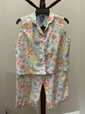 Pine Cone Hill Floral Capri PJ’s Size Small